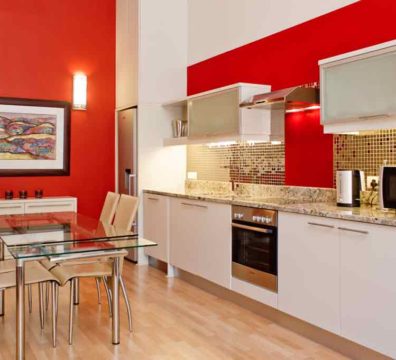 Kitchen & Dining Area