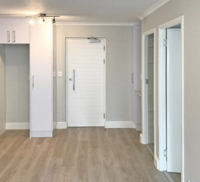 Entrance & Kitchen