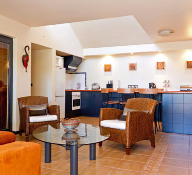Lounge Kitchen